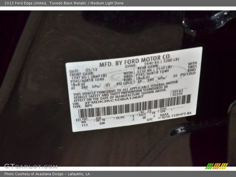 Tuxedo Black Metallic / Medium Light Stone 2013 Ford Edge Limited