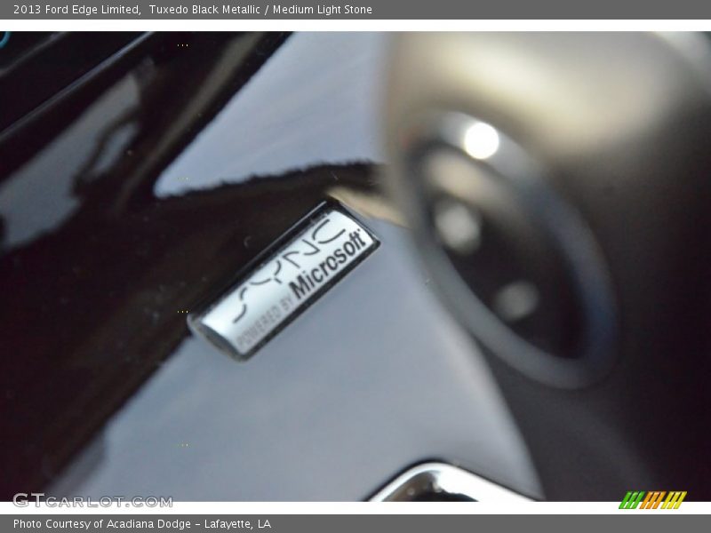 Tuxedo Black Metallic / Medium Light Stone 2013 Ford Edge Limited