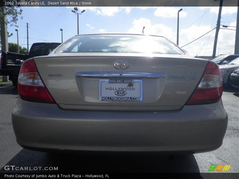 Desert Sand Mica / Stone 2002 Toyota Camry LE
