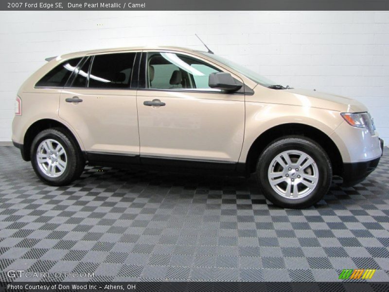 Dune Pearl Metallic / Camel 2007 Ford Edge SE