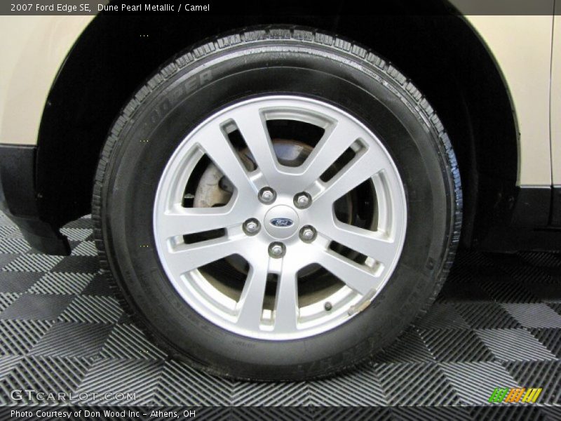 Dune Pearl Metallic / Camel 2007 Ford Edge SE
