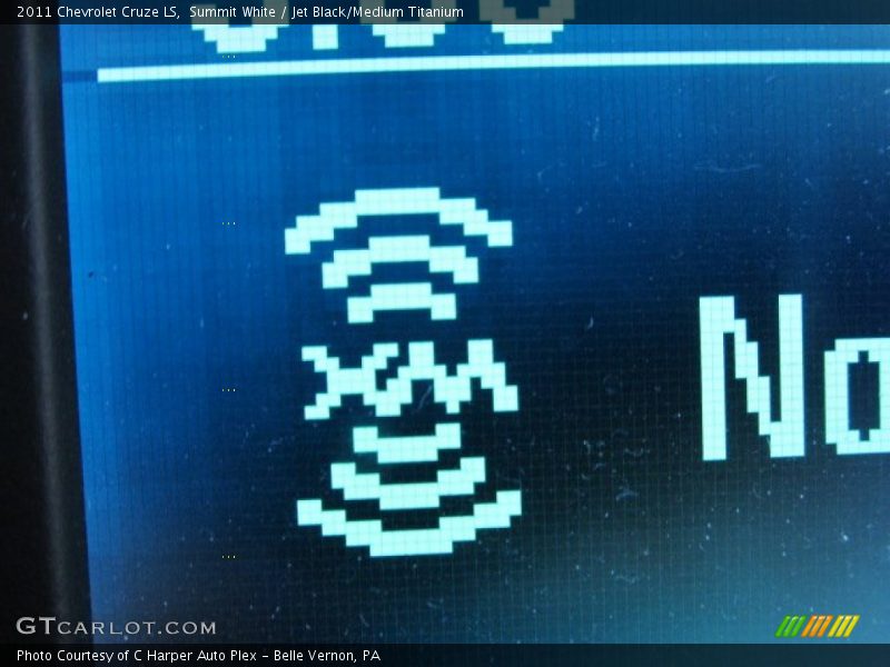 Summit White / Jet Black/Medium Titanium 2011 Chevrolet Cruze LS