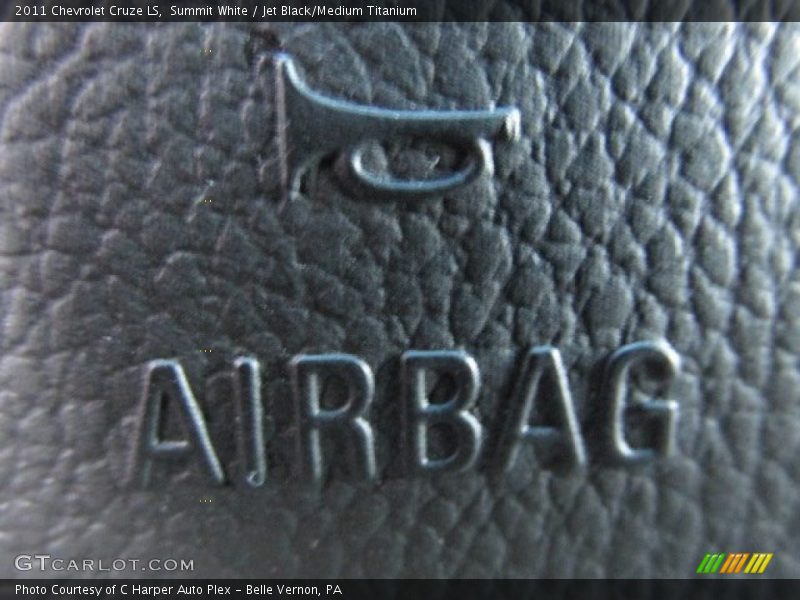 Summit White / Jet Black/Medium Titanium 2011 Chevrolet Cruze LS
