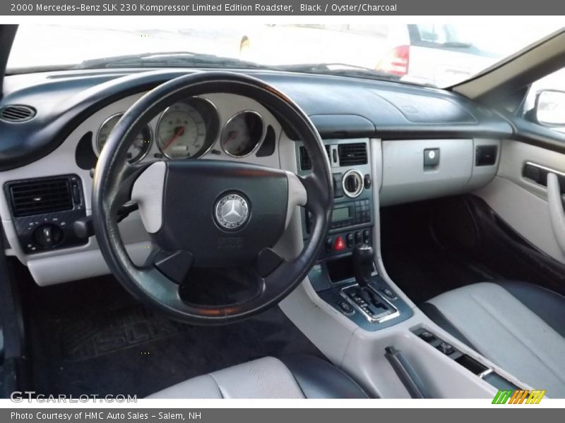Dashboard of 2000 SLK 230 Kompressor Limited Edition Roadster