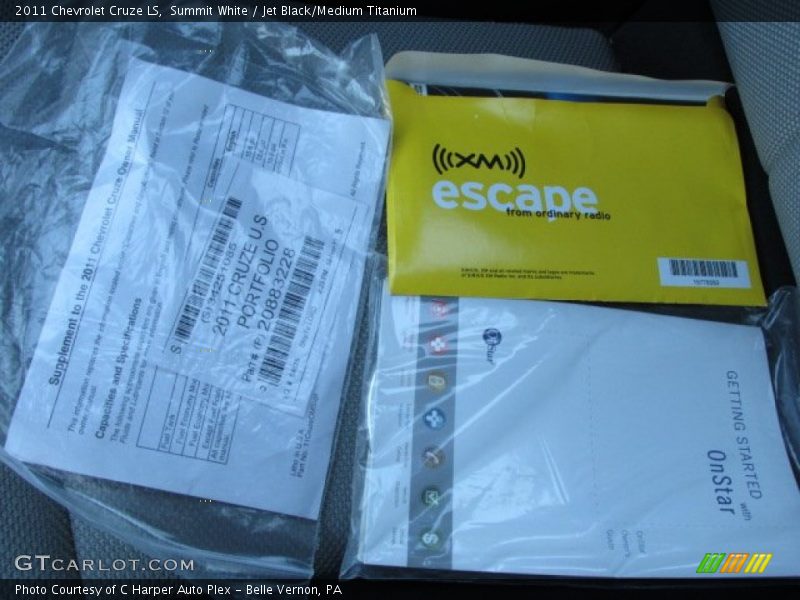Summit White / Jet Black/Medium Titanium 2011 Chevrolet Cruze LS
