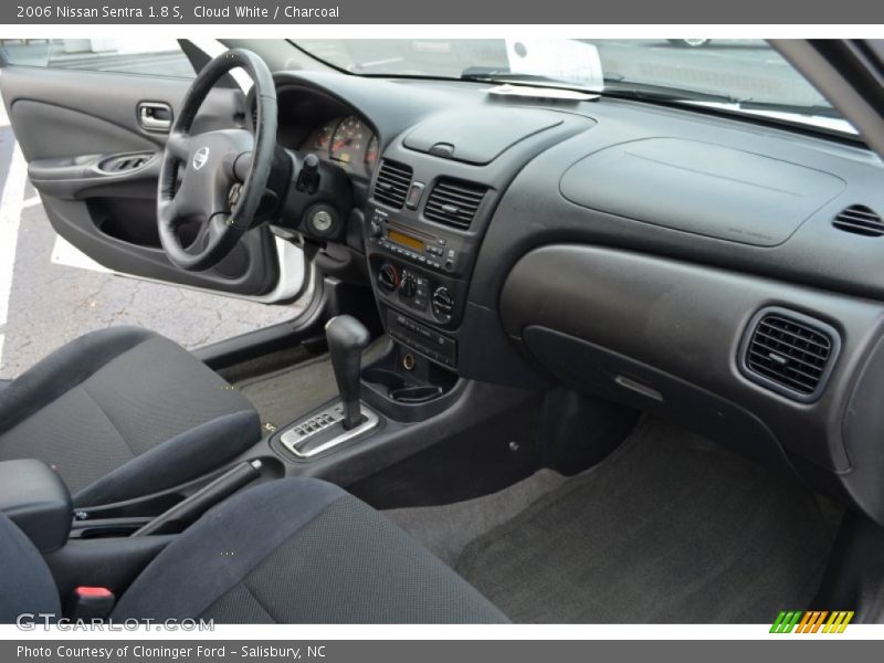 Cloud White / Charcoal 2006 Nissan Sentra 1.8 S