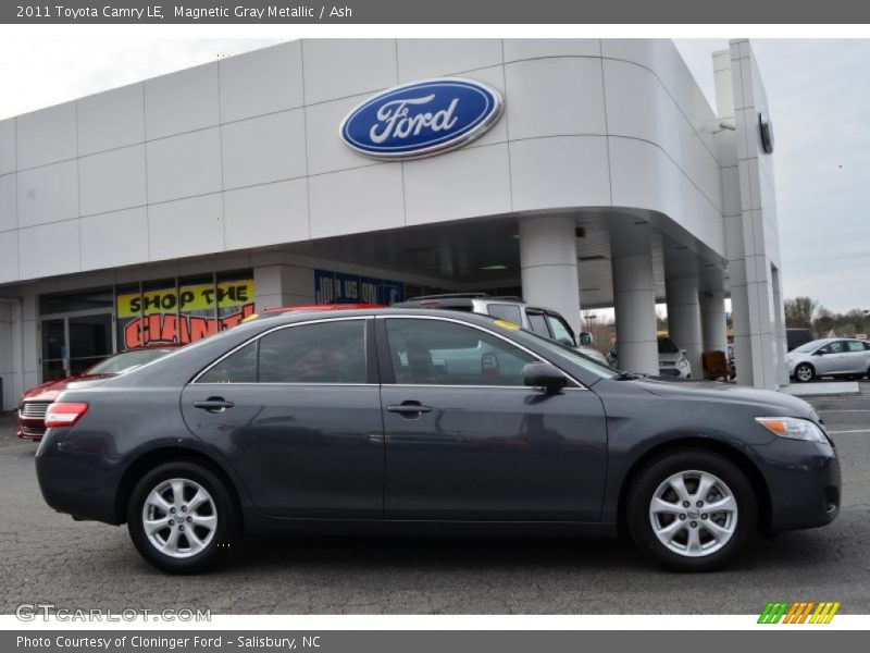 Magnetic Gray Metallic / Ash 2011 Toyota Camry LE