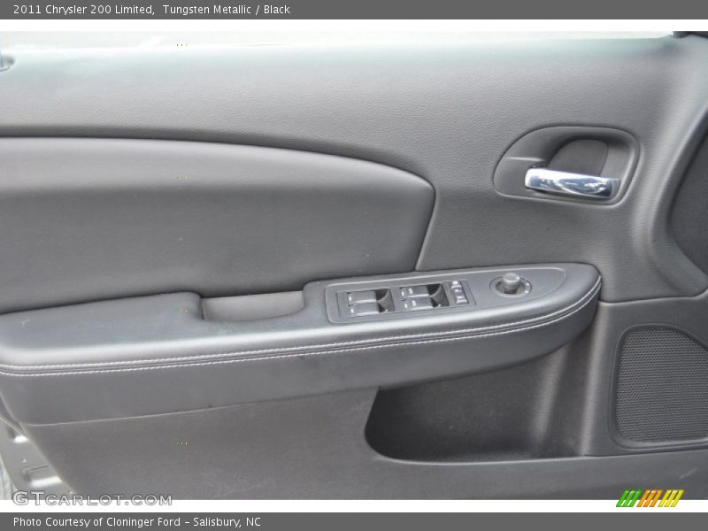 Tungsten Metallic / Black 2011 Chrysler 200 Limited