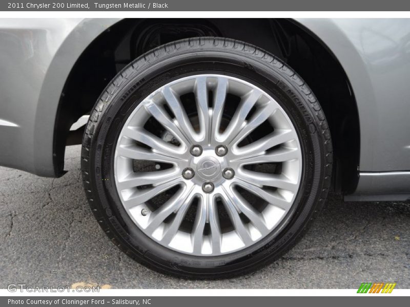 Tungsten Metallic / Black 2011 Chrysler 200 Limited
