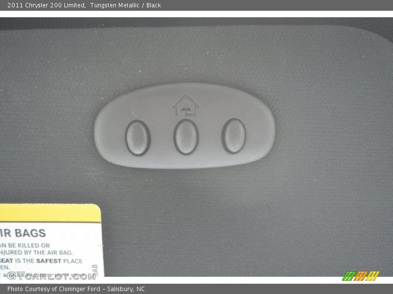 Tungsten Metallic / Black 2011 Chrysler 200 Limited