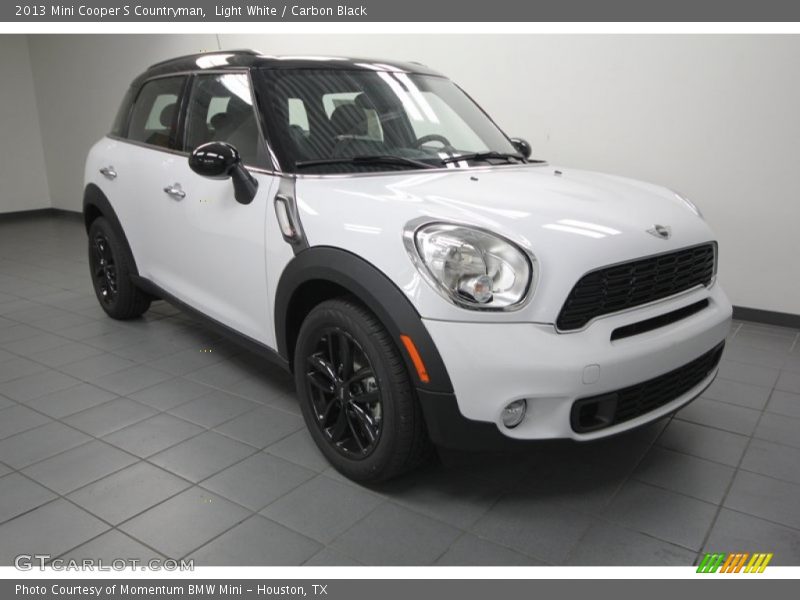 Light White / Carbon Black 2013 Mini Cooper S Countryman