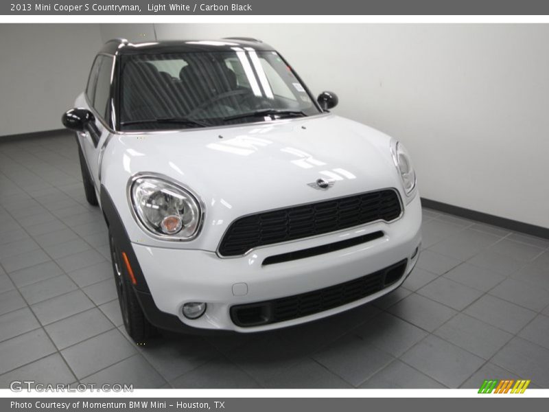 Light White / Carbon Black 2013 Mini Cooper S Countryman