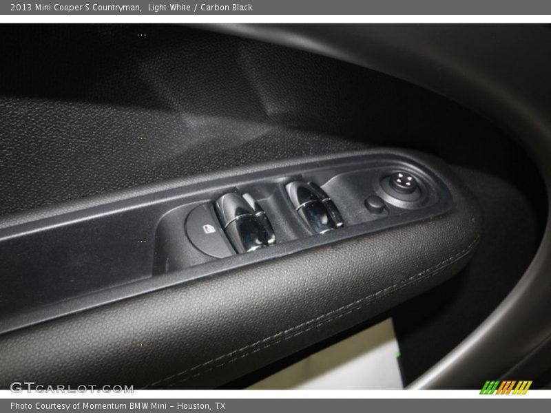 Light White / Carbon Black 2013 Mini Cooper S Countryman