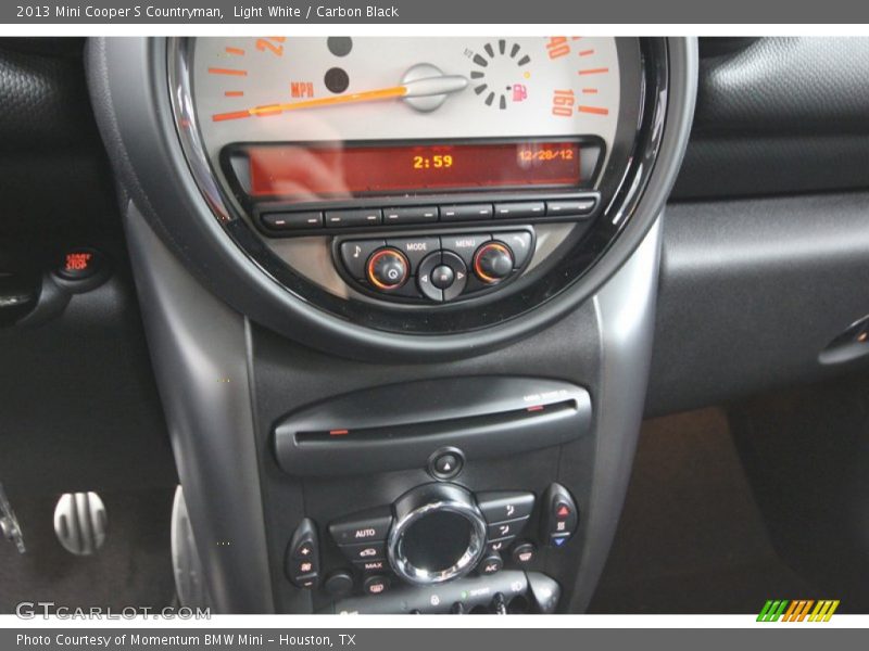 Controls of 2013 Cooper S Countryman