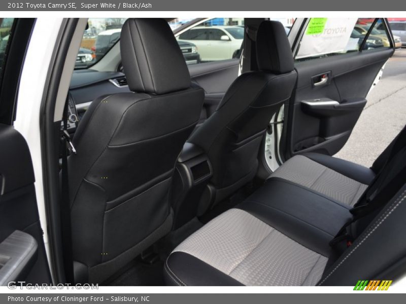 Super White / Black/Ash 2012 Toyota Camry SE