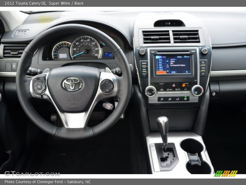 Super White / Black 2012 Toyota Camry SE