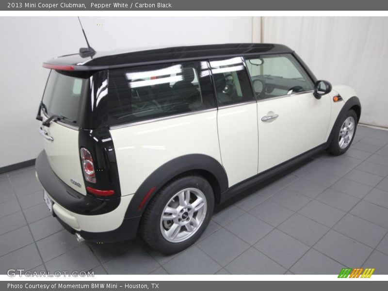Pepper White / Carbon Black 2013 Mini Cooper Clubman