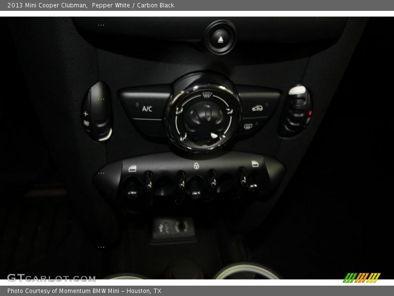 Pepper White / Carbon Black 2013 Mini Cooper Clubman