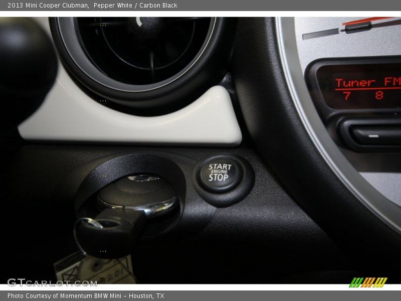 Pepper White / Carbon Black 2013 Mini Cooper Clubman