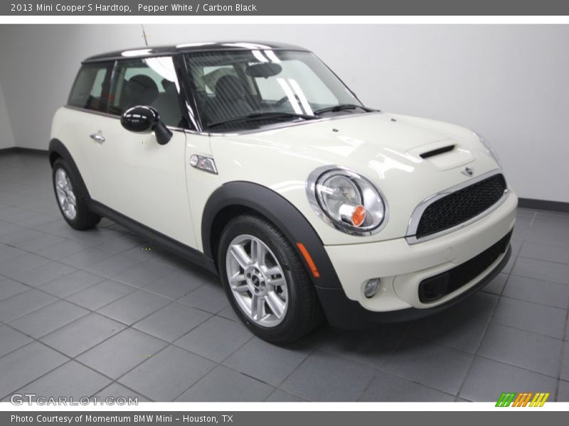 Pepper White / Carbon Black 2013 Mini Cooper S Hardtop