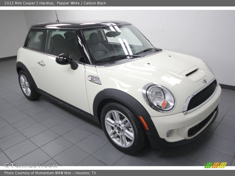 Pepper White / Carbon Black 2013 Mini Cooper S Hardtop