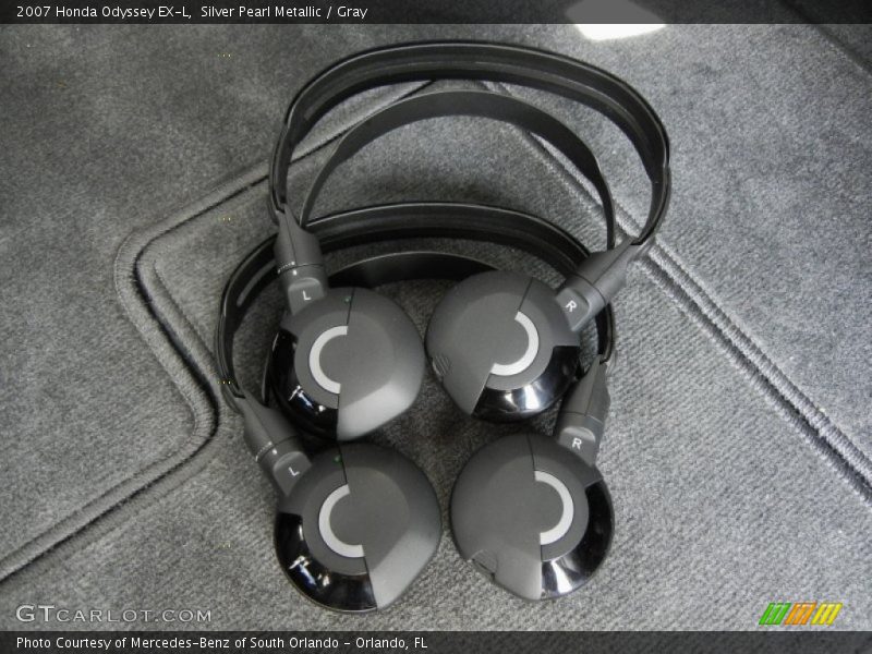 Silver Pearl Metallic / Gray 2007 Honda Odyssey EX-L