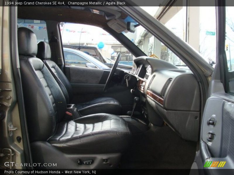 Champagne Metallic / Agate Black 1994 Jeep Grand Cherokee SE 4x4