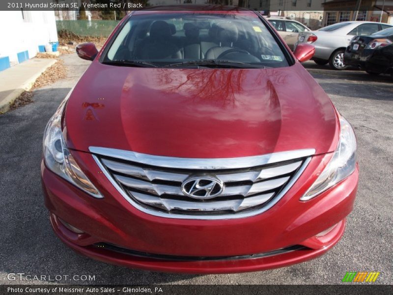 Venetian Red / Black 2011 Hyundai Sonata SE