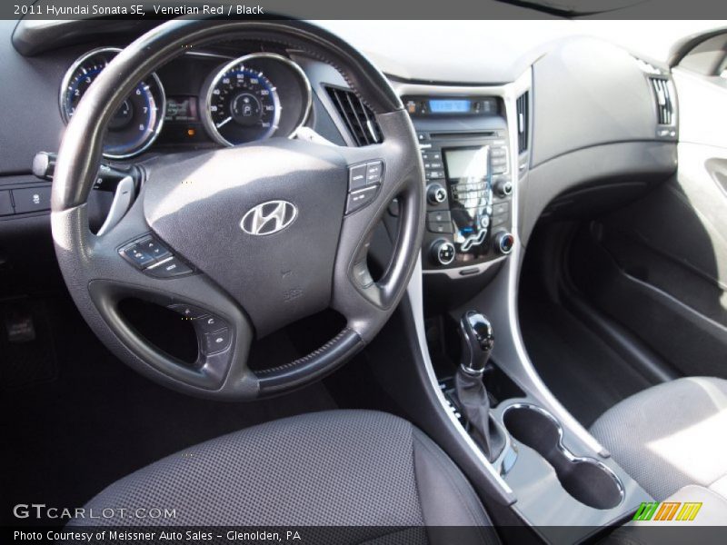Venetian Red / Black 2011 Hyundai Sonata SE