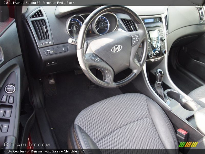 Venetian Red / Black 2011 Hyundai Sonata SE