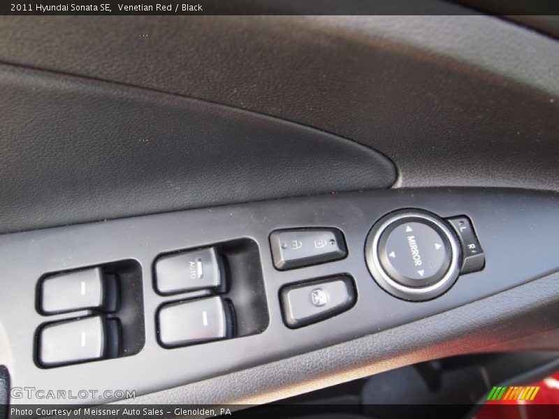 Venetian Red / Black 2011 Hyundai Sonata SE
