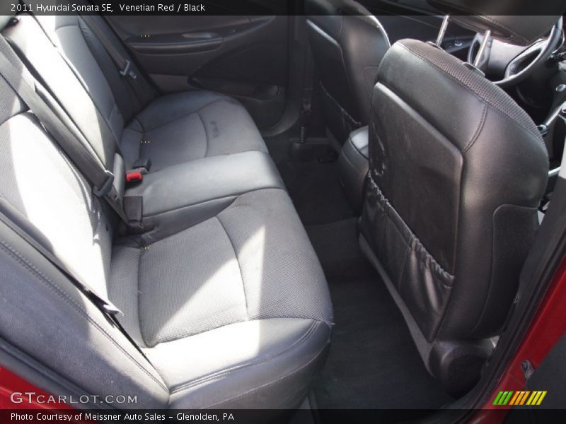 Venetian Red / Black 2011 Hyundai Sonata SE
