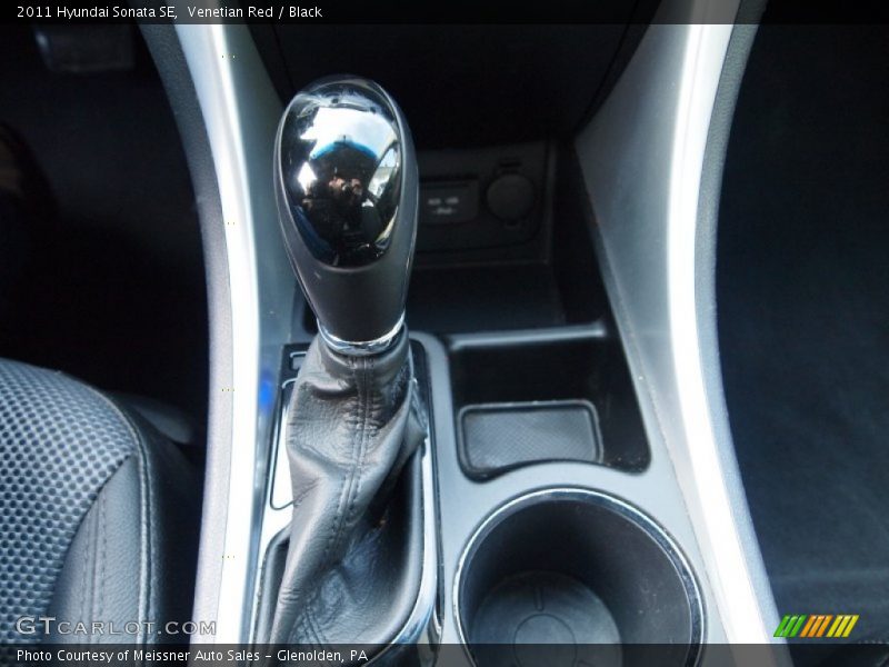 Venetian Red / Black 2011 Hyundai Sonata SE