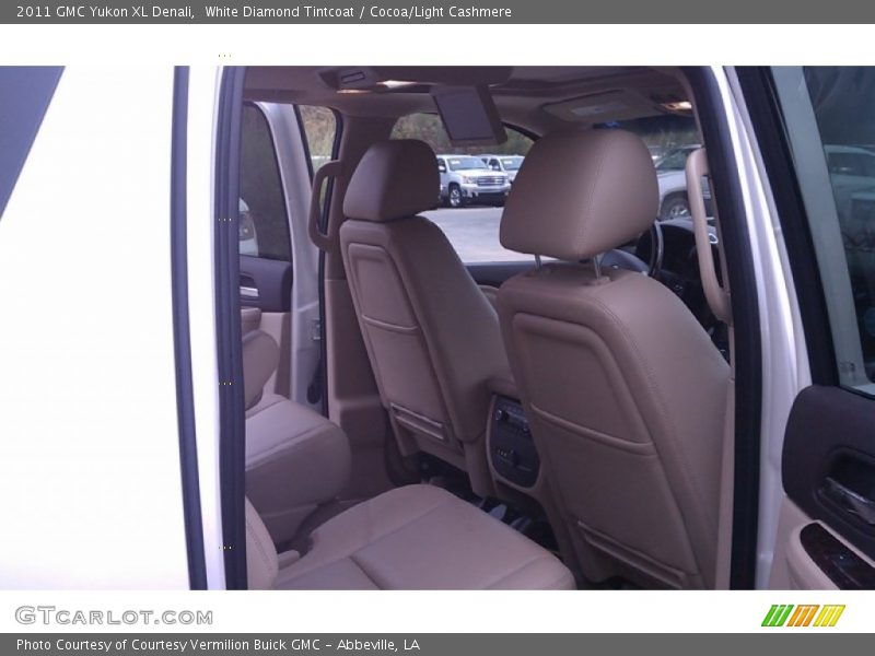 White Diamond Tintcoat / Cocoa/Light Cashmere 2011 GMC Yukon XL Denali