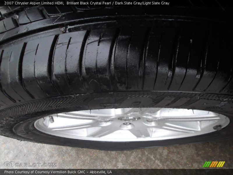 Brilliant Black Crystal Pearl / Dark Slate Gray/Light Slate Gray 2007 Chrysler Aspen Limited HEMI