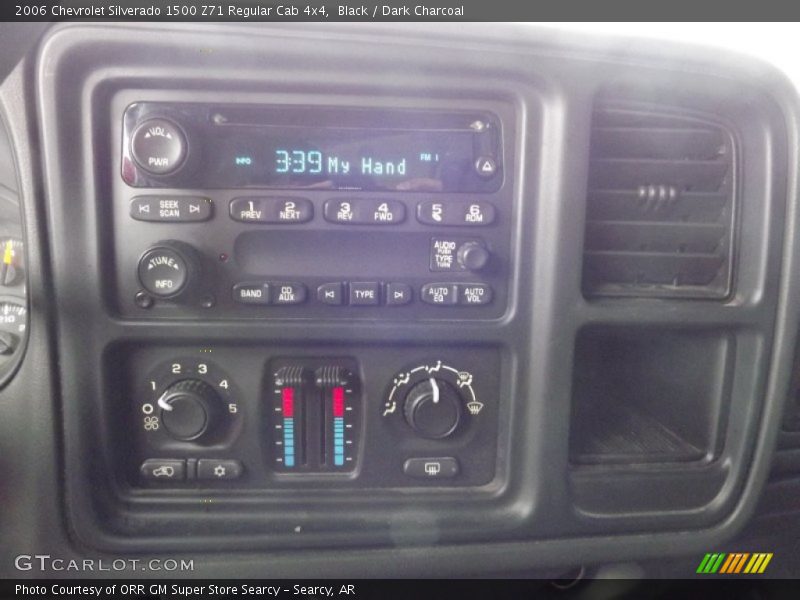Controls of 2006 Silverado 1500 Z71 Regular Cab 4x4