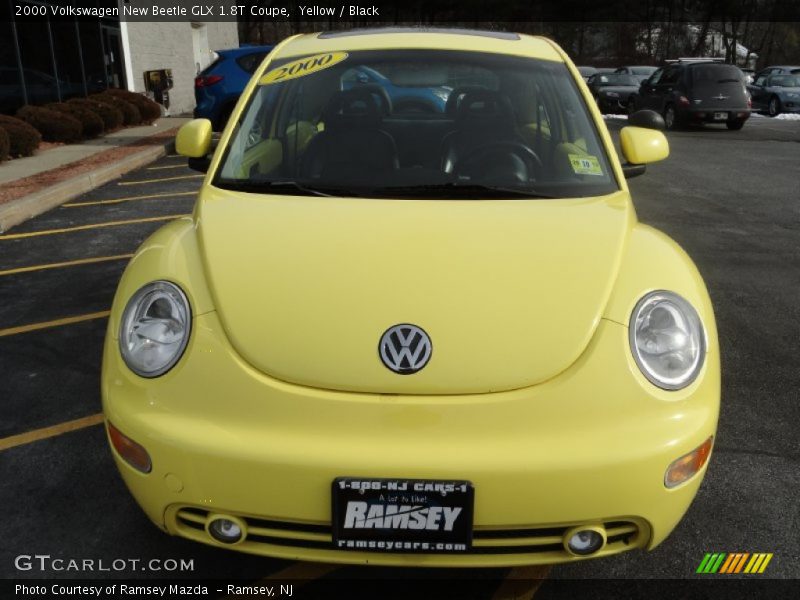 Yellow / Black 2000 Volkswagen New Beetle GLX 1.8T Coupe