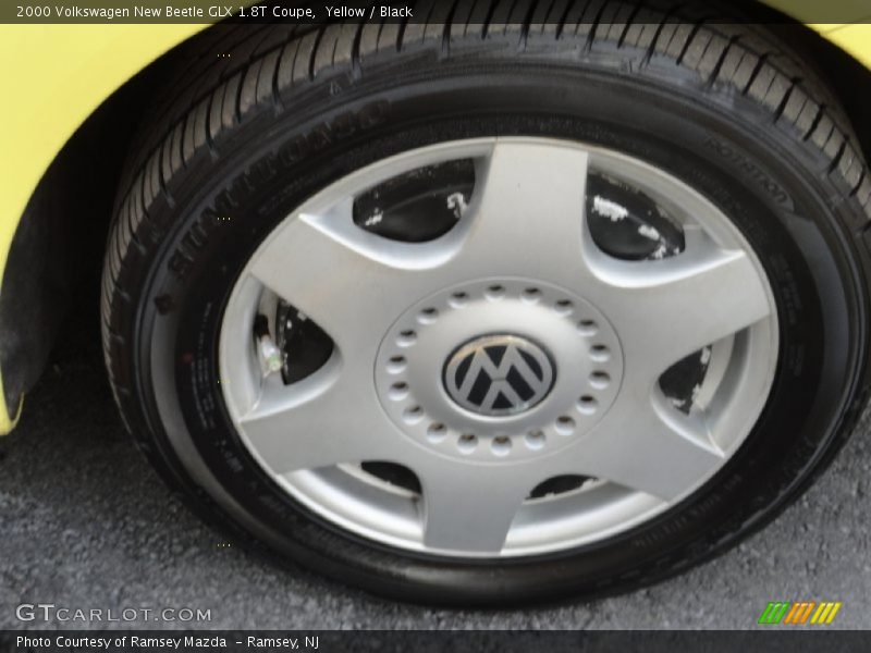 Yellow / Black 2000 Volkswagen New Beetle GLX 1.8T Coupe