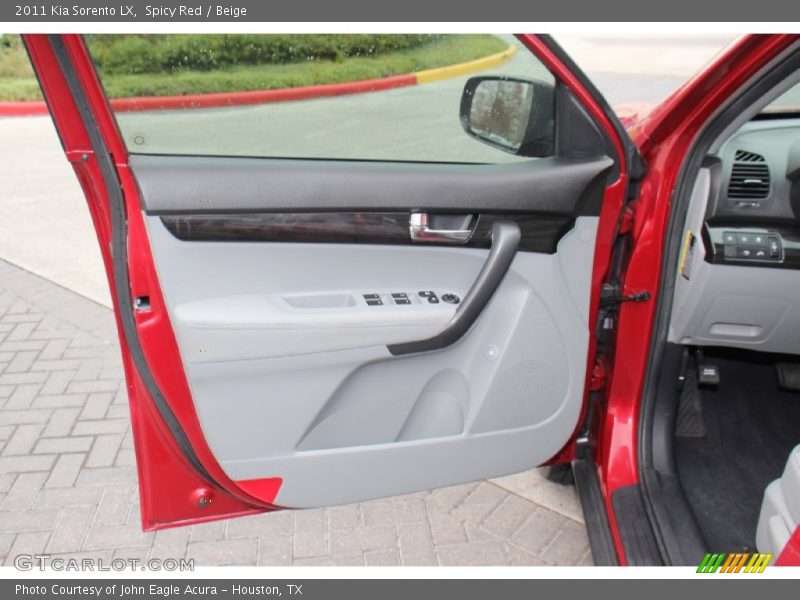 Spicy Red / Beige 2011 Kia Sorento LX