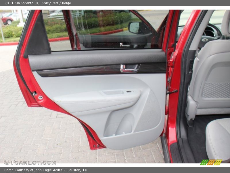 Spicy Red / Beige 2011 Kia Sorento LX