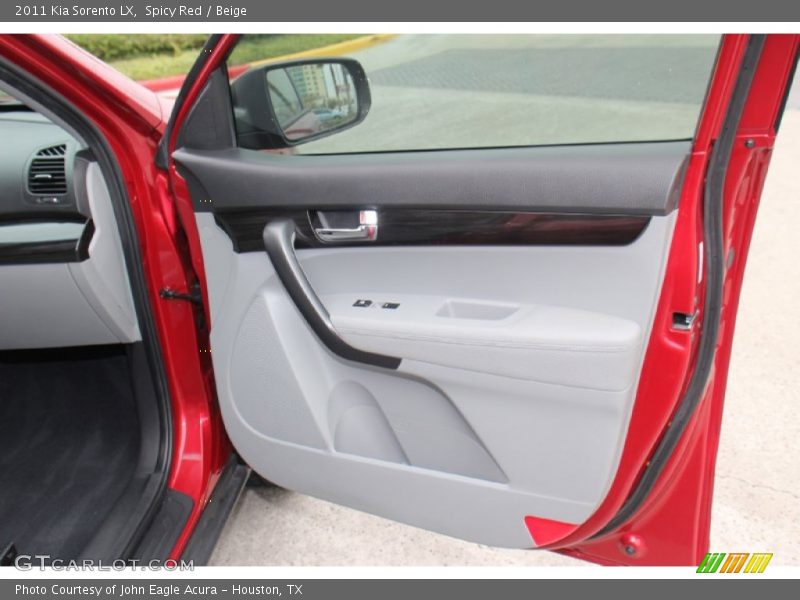 Spicy Red / Beige 2011 Kia Sorento LX