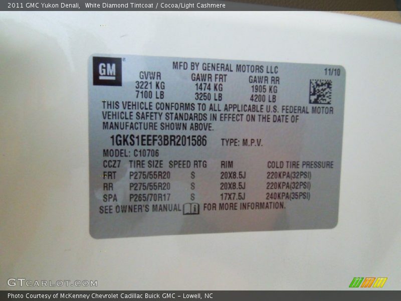 White Diamond Tintcoat / Cocoa/Light Cashmere 2011 GMC Yukon Denali