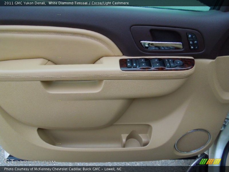 White Diamond Tintcoat / Cocoa/Light Cashmere 2011 GMC Yukon Denali