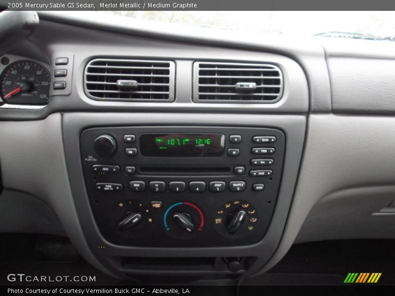 Controls of 2005 Sable GS Sedan