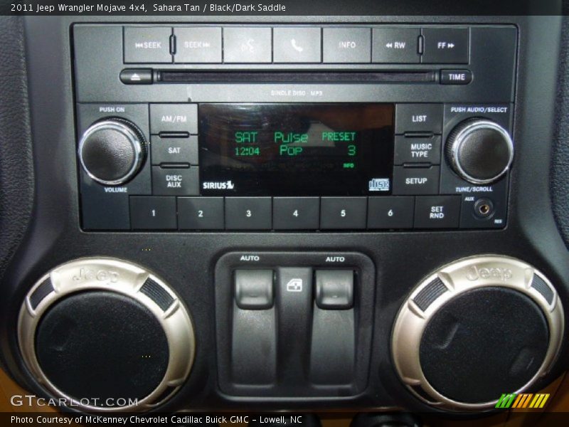 Controls of 2011 Wrangler Mojave 4x4