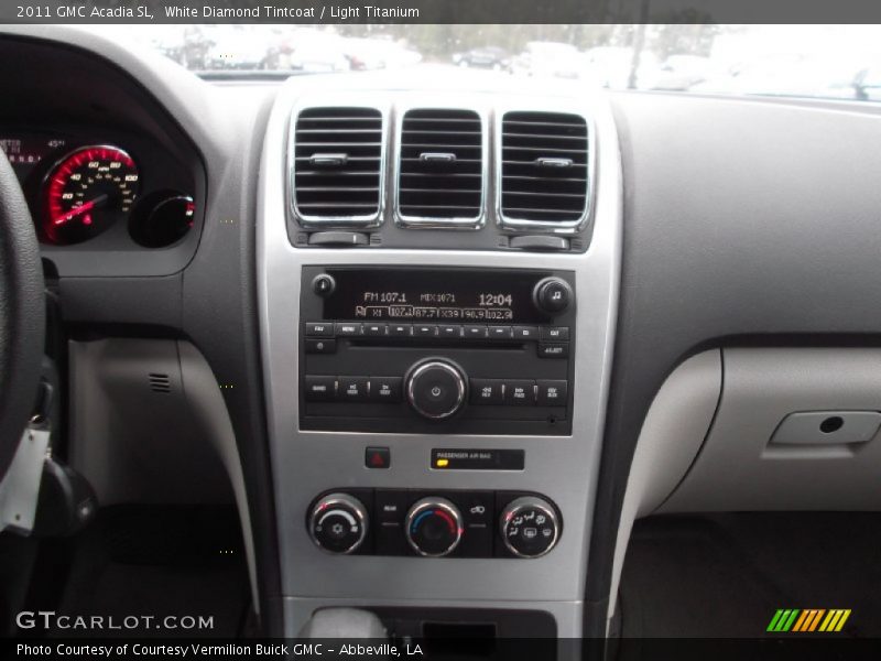 White Diamond Tintcoat / Light Titanium 2011 GMC Acadia SL