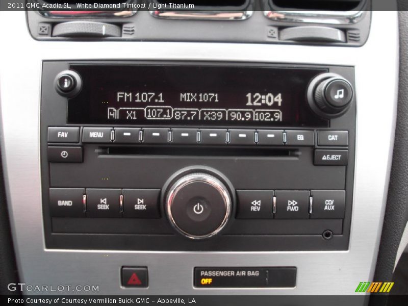 White Diamond Tintcoat / Light Titanium 2011 GMC Acadia SL