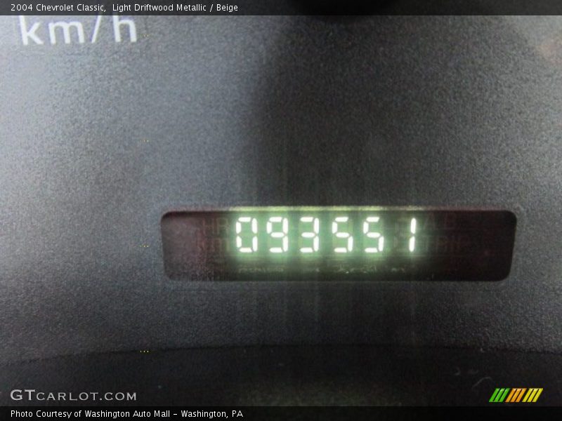 Light Driftwood Metallic / Beige 2004 Chevrolet Classic