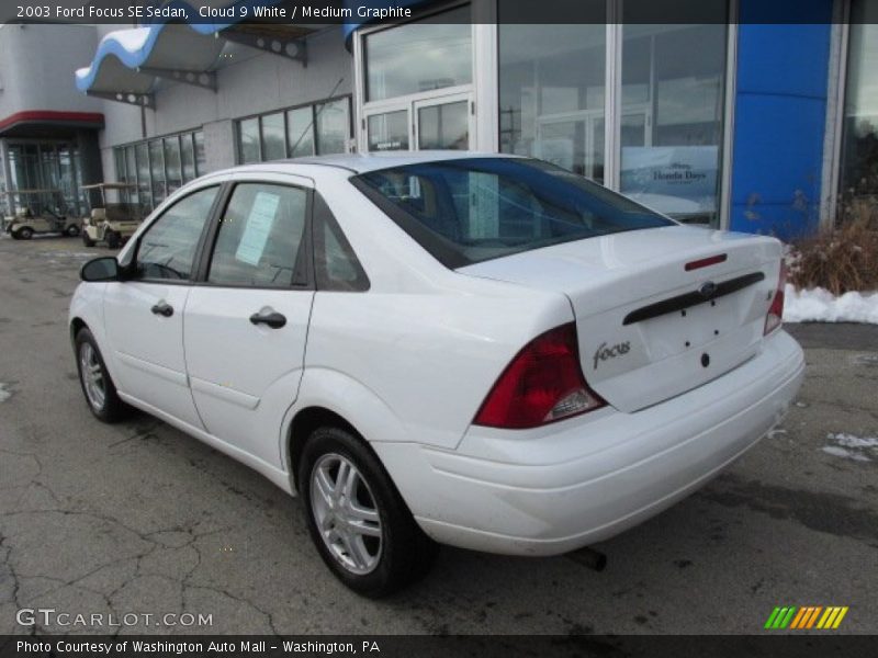 Cloud 9 White / Medium Graphite 2003 Ford Focus SE Sedan