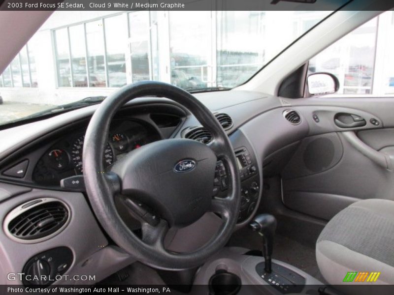 Cloud 9 White / Medium Graphite 2003 Ford Focus SE Sedan